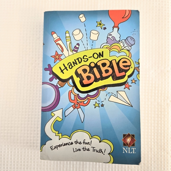 Hands On Bible NLT Timeline Facts Info 9 yrs + 2010 Tyndale House Publishers - Picture 1 of 10